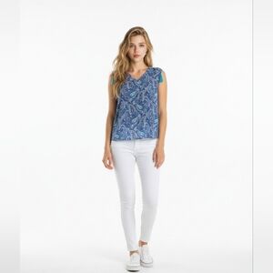 NWT Amana LG Blue and White Paisley Top With Tassels